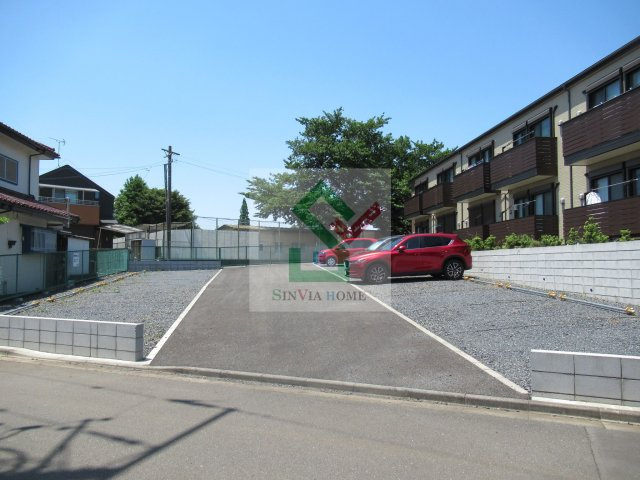 桜ハイツの駐車場