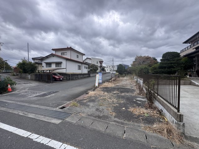 【売地】【建築条件なし】いわき市内郷宮町金坂の前面道路含む現地写真