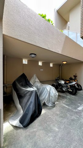 レピア・アーバン塚口北グランコンフォートヴェルデリッジの駐車場|バイク置き場