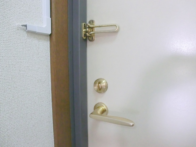 アーク新小岩のセキュリティ|ドアチェーン完備。