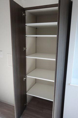 Brillia ist上野稲荷町の収納