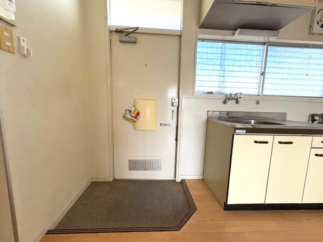 マンションさつきの玄関
