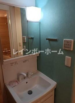 ウィンドテラス四つ木Ⅲの独立洗面台