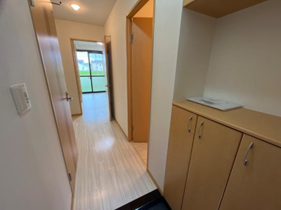 【玄関】 | メルヴェールＭ．Ⅱ | 玄関