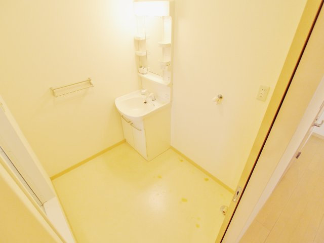 グランマスト府中本町　A棟の洗面所