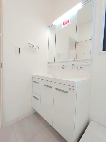 座間市相武台三丁目戸建②