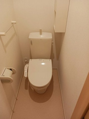 シンプルで使いやすいトイレです