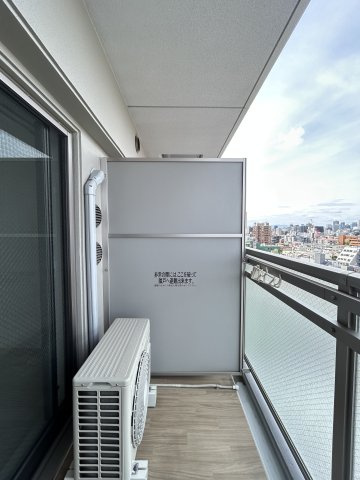 エスリード大阪上本町グリーズのバルコニー