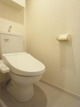 【トイレ】 | リブリ・王子神谷 | ゆったりとした空間のトイレです