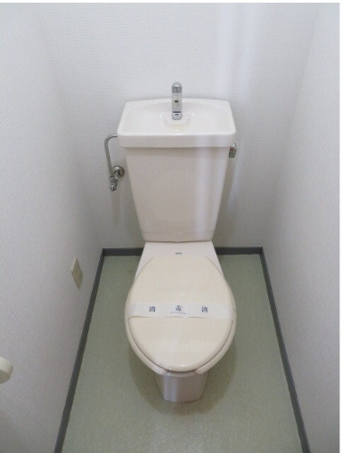 中野区本町５丁目の賃貸マンションのトイレ
