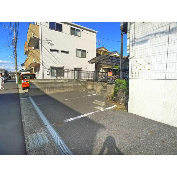 スターライトパレスⅡの駐車場