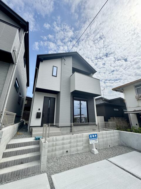 桜ヶ丘8丁目(建物：30.73坪・土地：43.34坪) 新築住宅の画像