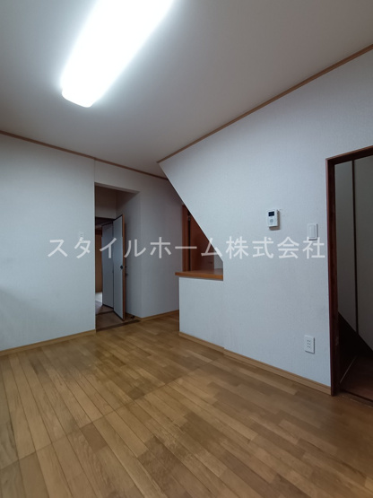 【居間・リビング】 | 新栄町一本木貸家