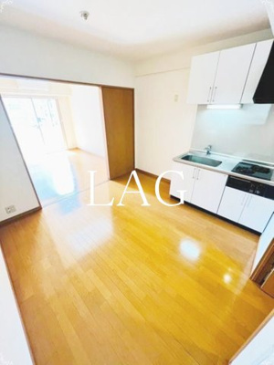 【居間・リビング】 | 橘ビル | 洋室のお部屋です。