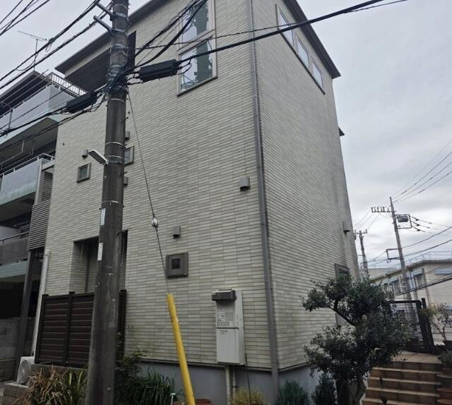 川崎市多摩区三田２丁目のアパート