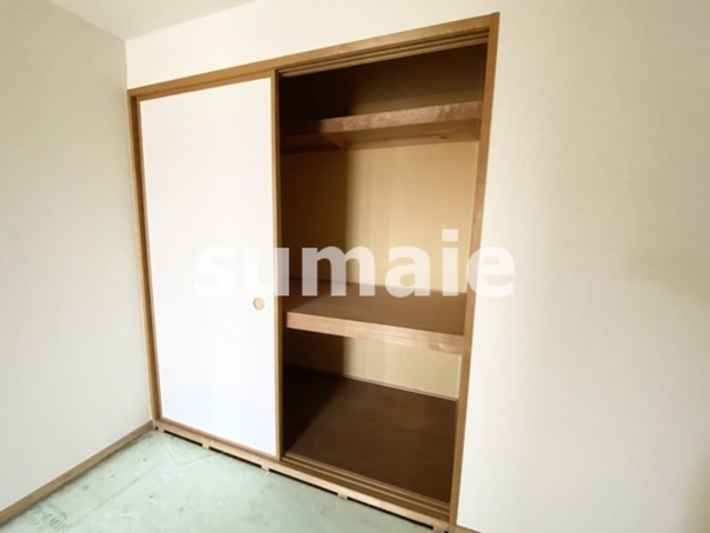 グランパレスダイトーの収納|たっぷり収納できる押入れ☆