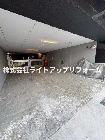 セレニテ神戸ミラクの駐車場