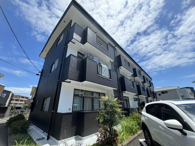 稲城市東長沼の賃貸マンション