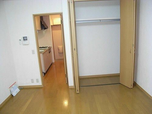 ツインライブ岸町２の収納