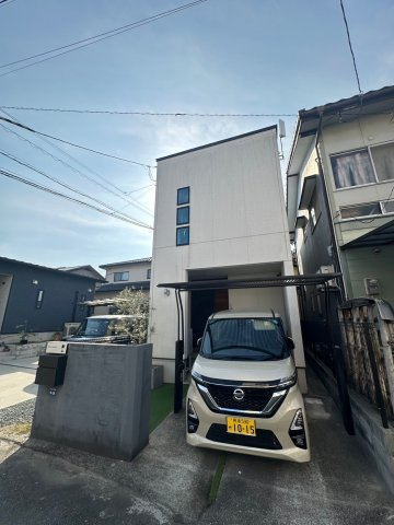 熊本市中央区世安2丁目　戸建の前面道路含む現地写真