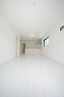 【居間・リビング】 | 【仲介手数料無料！！】町田市真光寺1丁目　新築戸建て（全1棟）1号棟　3790万円