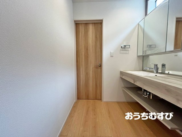 春日井市岩成台5丁目(全3棟)の独立洗面台