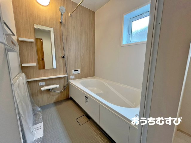 春日井市岩成台5丁目(全3棟)の浴室
