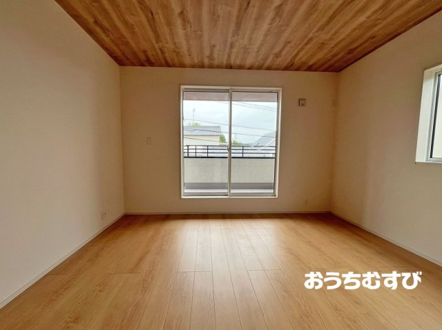 春日井市岩成台5丁目(全3棟)の洋室