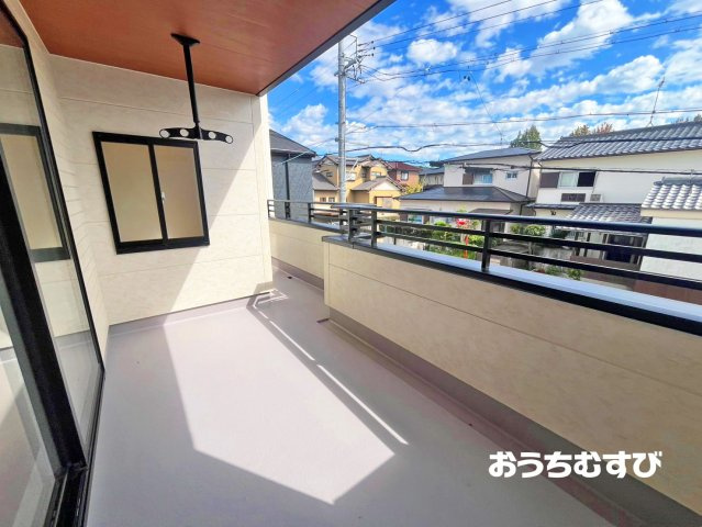 春日井市岩成台5丁目(全3棟)の玄関