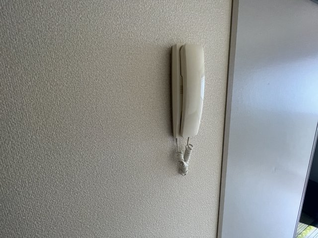 インペリアルヒルズIIのセキュリティ|同間取り別号室の参考写真です