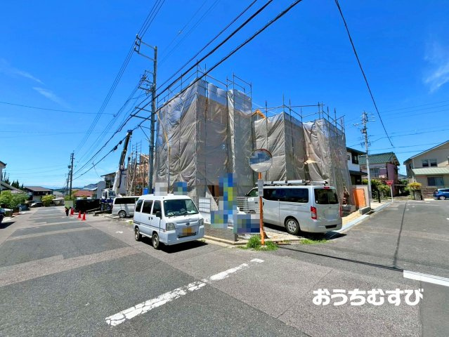 春日井市岩成台5丁目(全3棟)の前面道路含む現地写真