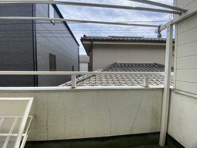 洗練のタイル貼りシルエット【狭山市水野中古戸建2180万円】のバルコニー