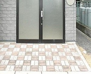 アンプルールリバーサイドのロビー