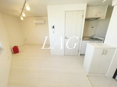 【居間・リビング】 | フィエルテ東向島 | 洋室のお部屋です。