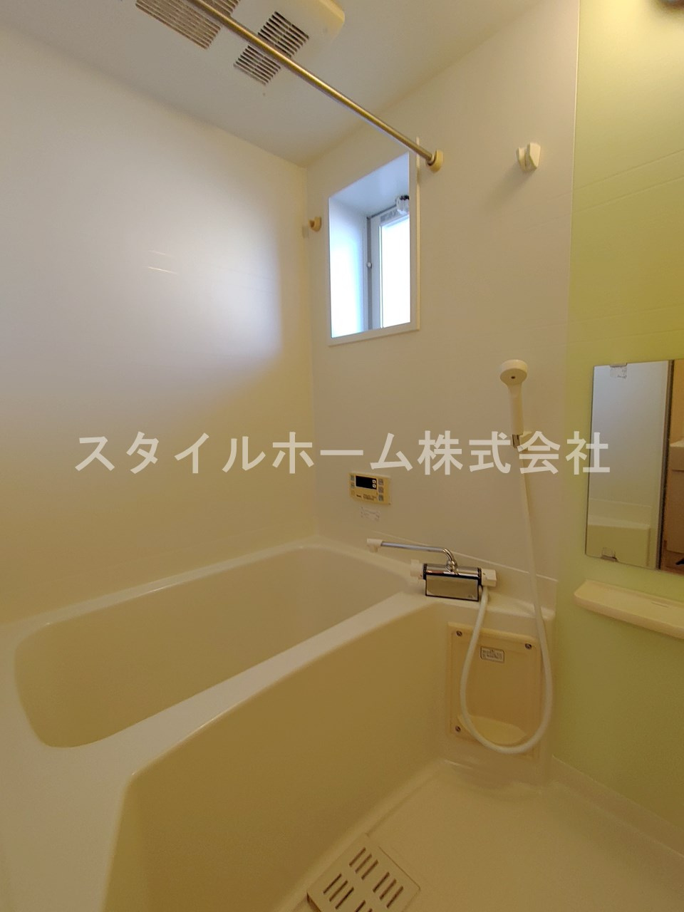 ポピュレールの浴室