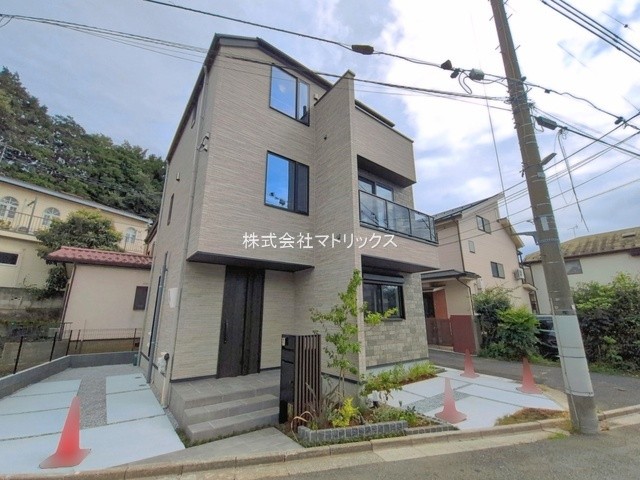 練馬区練馬2丁目　デザイン性×機能性　ZEH水準省エネ邸宅の外観