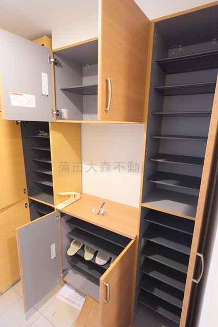 西蒲田戸建の収納|玄関収納