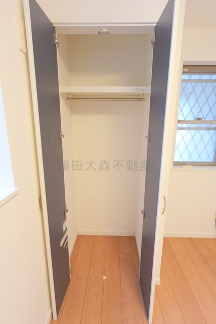 西蒲田戸建の収納|書庫スペースのクローゼット