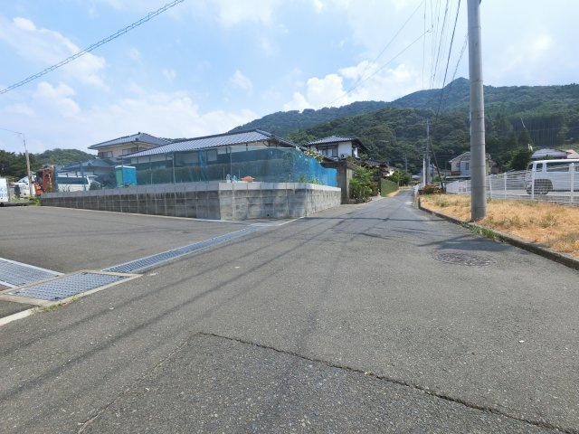 唐津市原５期　11号棟の前面道路含む現地写真|前面道路含む現地写真です
