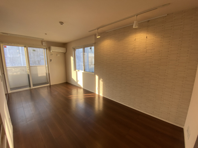 グレイスコート芦屋大原町の居間・リビング