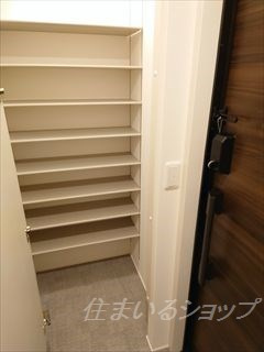 広島市安佐北区可部南４丁目のアパートの玄関