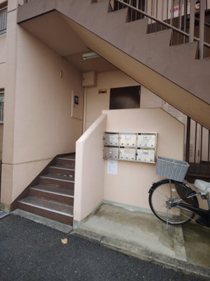 【ロビー】 | 田中マンション | 建物の内部です