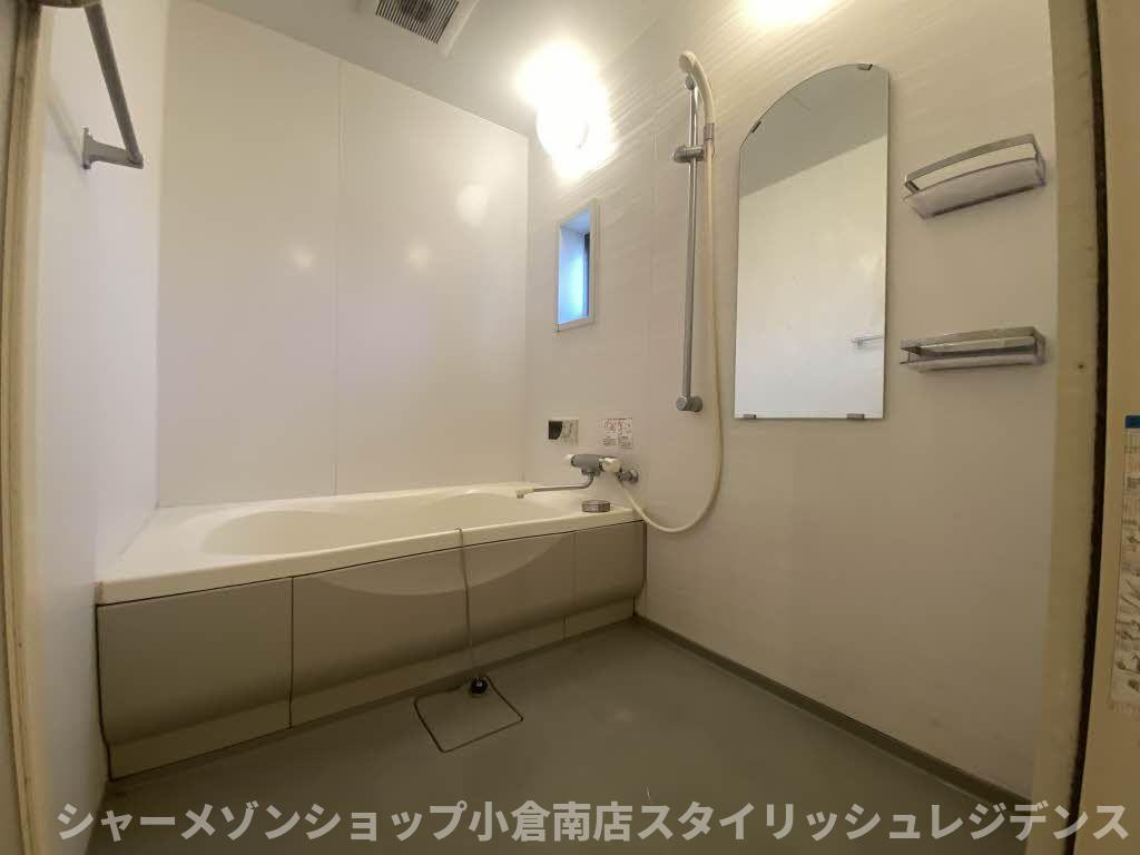 ヴィルヌーブ長野の浴室