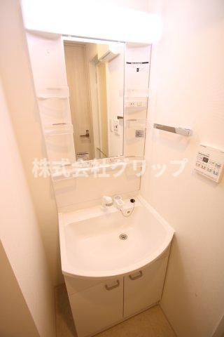 アルコバレーノ川崎WESTの独立洗面台
