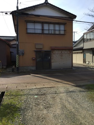 見附市学校町1丁目　土地建物の外観