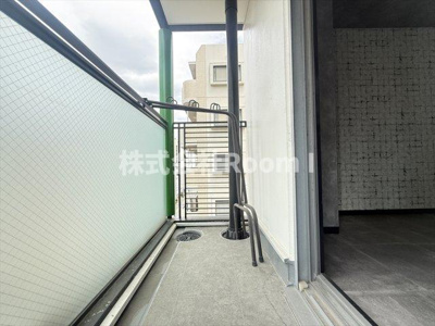 【バルコニー】 | アクシスＥ | 暖かな日差しのふりそそぐバルコニー