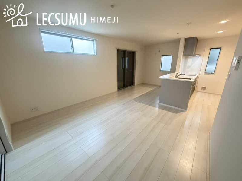姫路市広畑区蒲田5丁目/中古戸建の居間・リビング