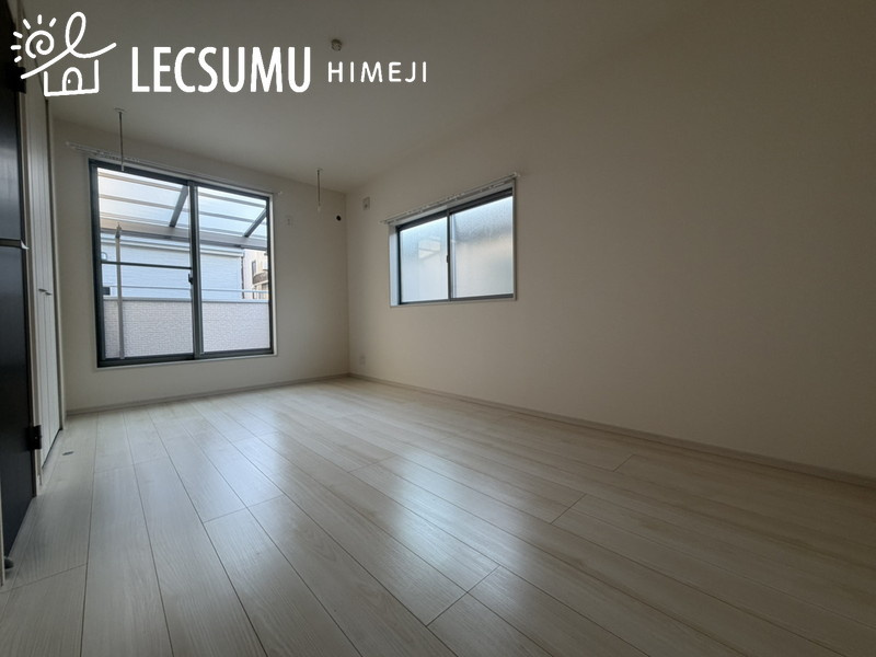 姫路市広畑区蒲田5丁目/中古戸建の寝室