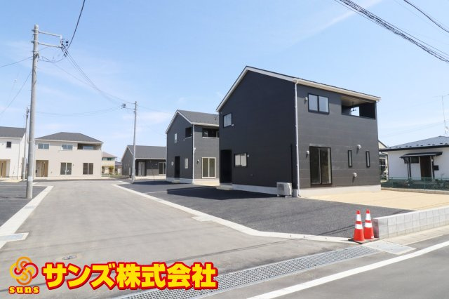 矢吹町一本木第6　　　4号棟　　　善郷小学校、矢吹中学区の外観|南西側から見た区画全体♪