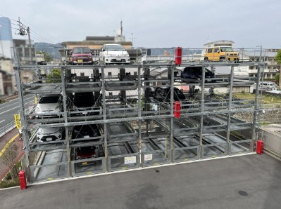 【12階・角住戸】高知市上町2丁目ロイヤルガーデン上町　中古マンションの駐車場|セキュリティも安心！大切な愛車を守る専用駐車場